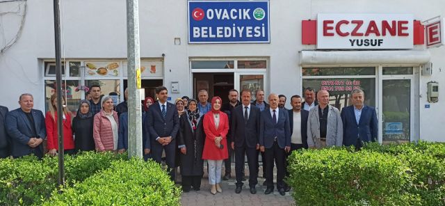AK KADROLARDAN BAŞKAN ŞAHİN'E ZİYARET.